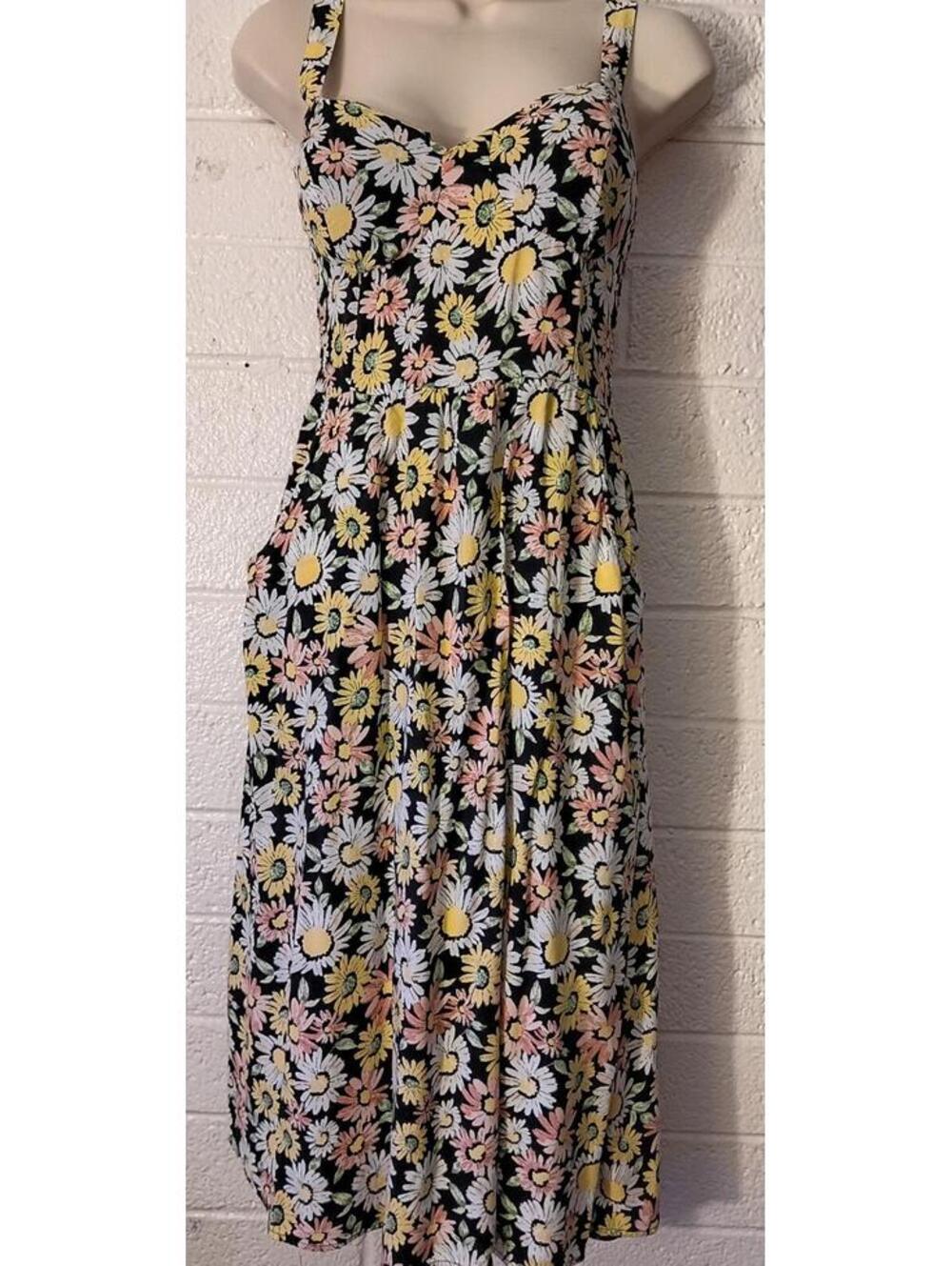 As U Wish floral midi with pockets sweetheart neckline